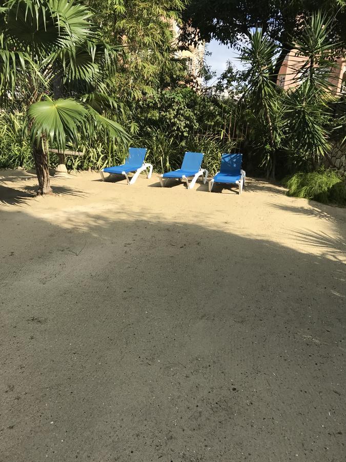 Alexanders Penthouse On The Beach Ocho Rios Exterior foto